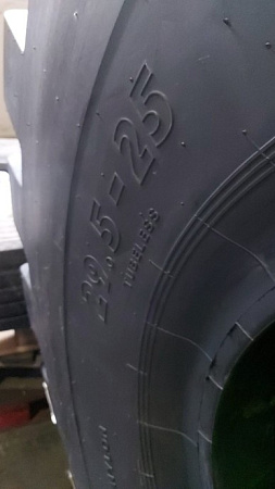Шина пневматическая 29.5-25 28PR BKT LOADER SPECIAL 207A2 **DA** L-5 TL